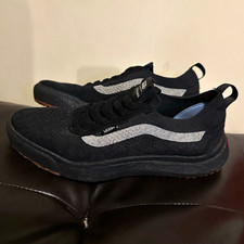 VANS UltraRange Black/Gum Low Men  s 8.5/Womens 10 Eco Cush