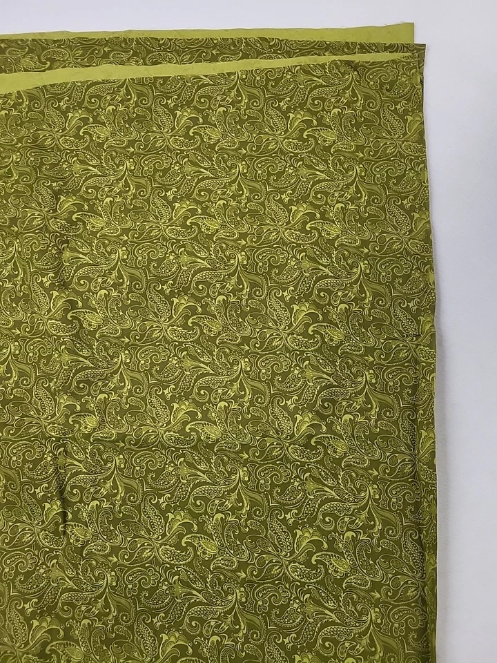 Fabulous Connecting Threads Green Cotton Fabric 100x52" 2.7 yards - Image 2 of 4