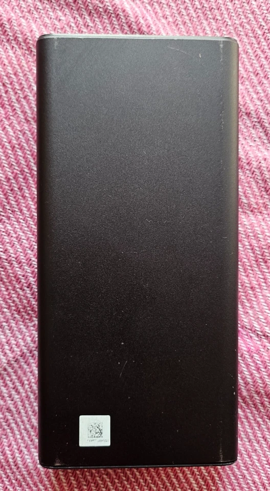 Samsung Powerbank 20000 mAh, Carga Súper Rápida (25W), USB Tipo-C, Negro Potente Foto 2 de 4