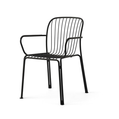 &Tradition - Thorvald SC95 Outdoor Armlehnstuhl black Gartenstuhl Balkonstuhl