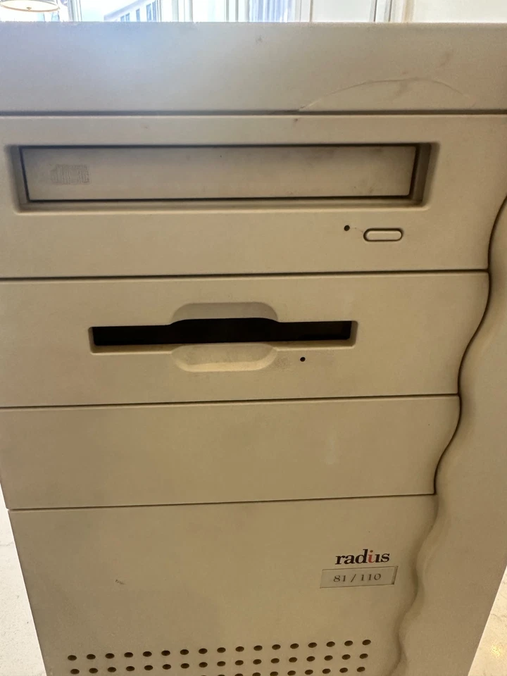 Super Raro Radio 81/110 Apple Macintosh Clon PowerPC 601 110MHZ Sin Alimentación LEER Foto 4 de 4