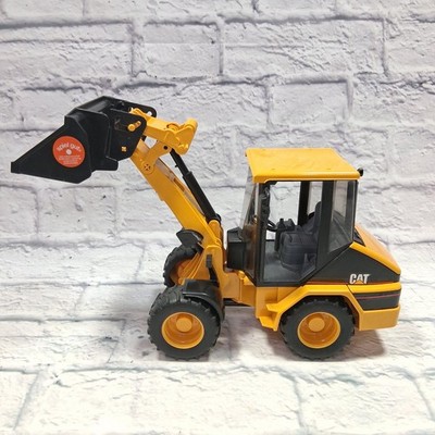 Bruder CAT Wheel Loader  Plastic Toy 1418/01 Yellow Tractor Made in Germany