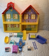 Peppa Pig Deluxe Fold N Go House Playset 17 PieceLot Furniture Dollhouse