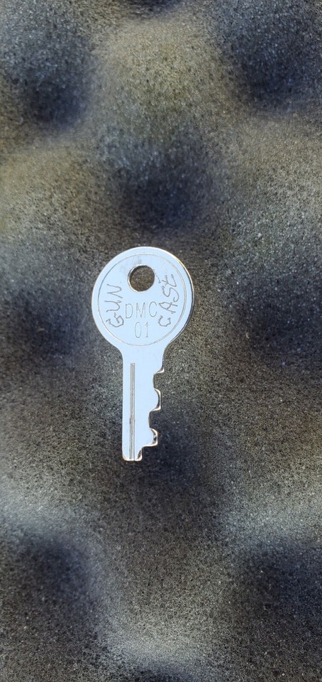 Vintage Doskocil Gun Guard Hard Case with Key | eBay