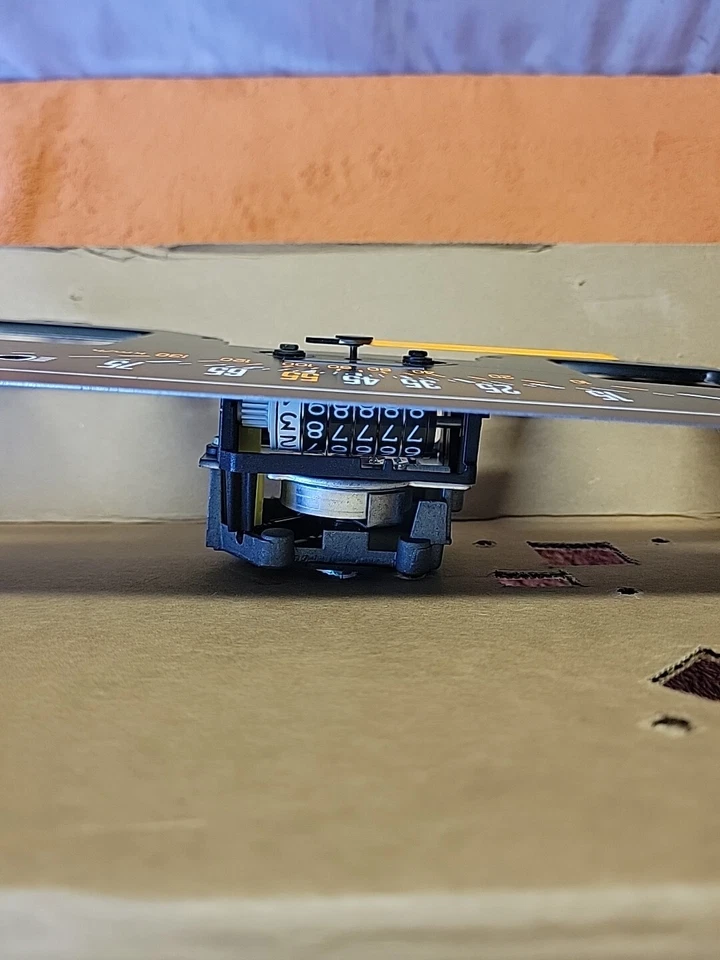 Q56•Vintage AC GM 1980 Chevrolet Citation Velocímetro Unidad principal #25021590 Nuevo de Lote Antiguo Foto 3 de 4