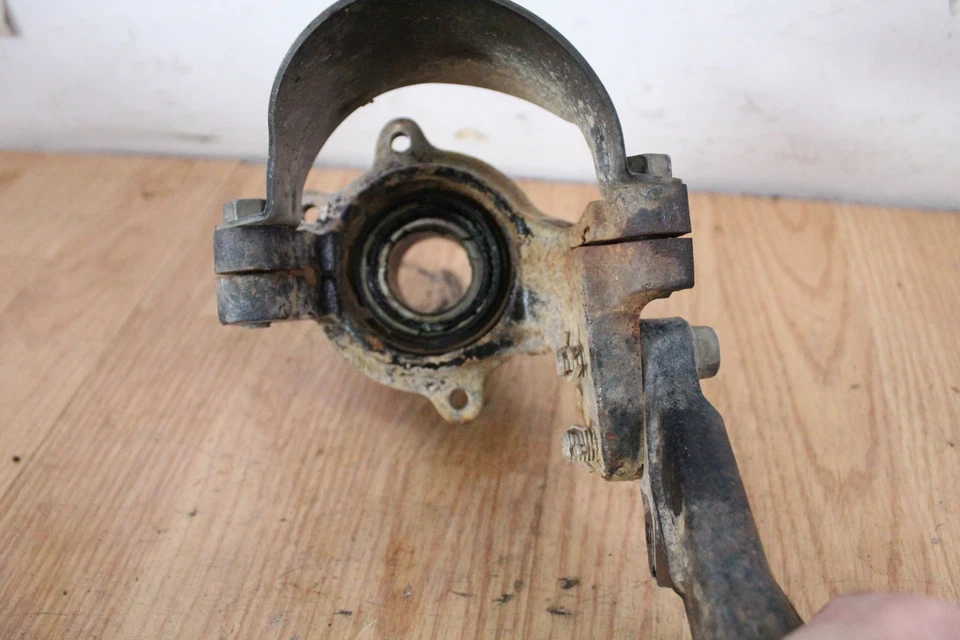 1999 Suzuki King Quad 300 LTF300F 4x4 Front Right Spindle / Knuckle - Image 4 of 4