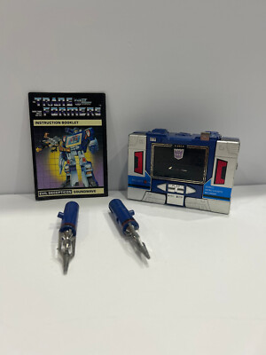 1984 Evil Decepticon Soundwave (Soundwave ONLY) W/ Some Accesories