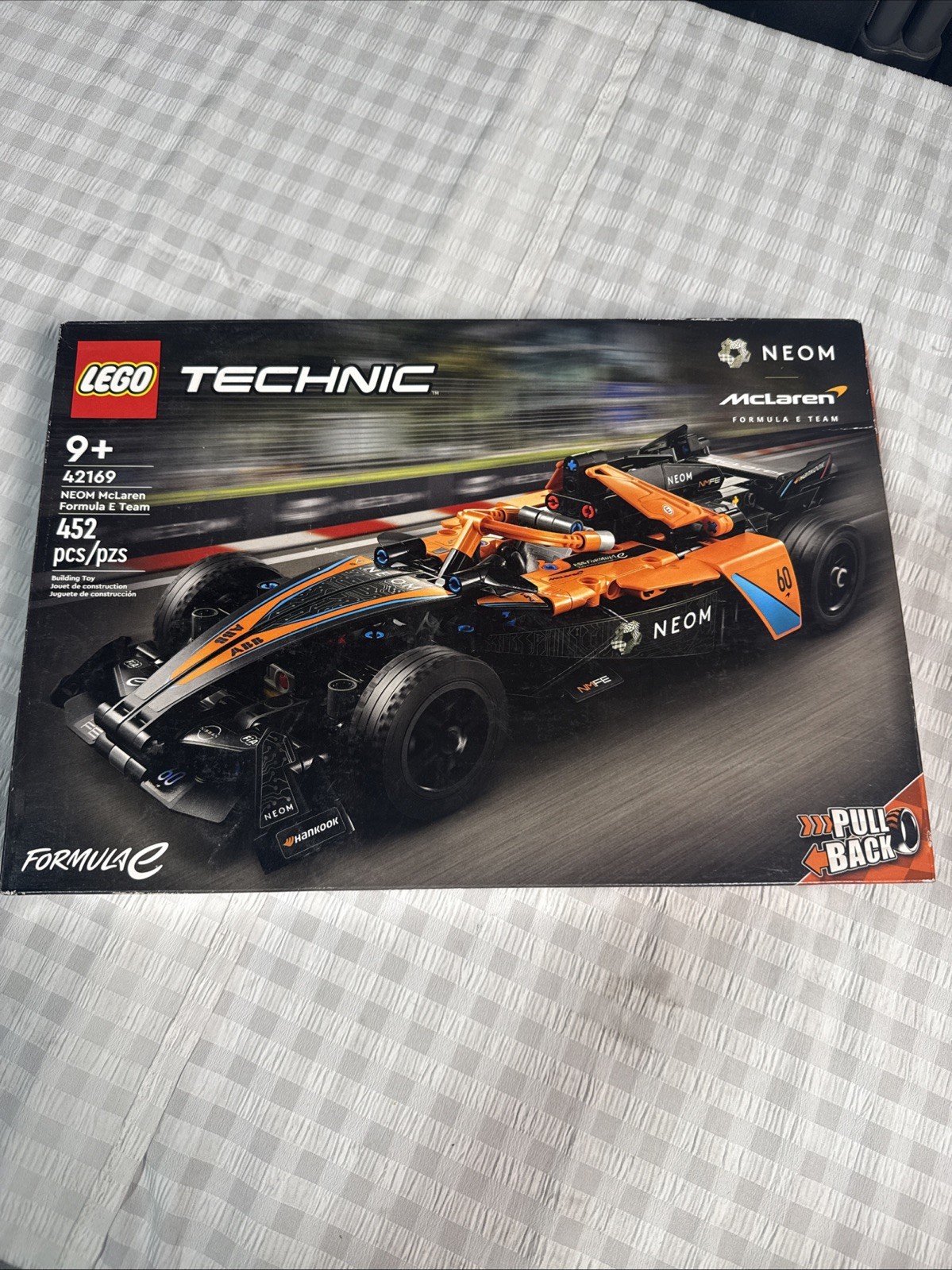 LEGO TECHNIC: Neom Mclaren Formula E Race Car (42169)