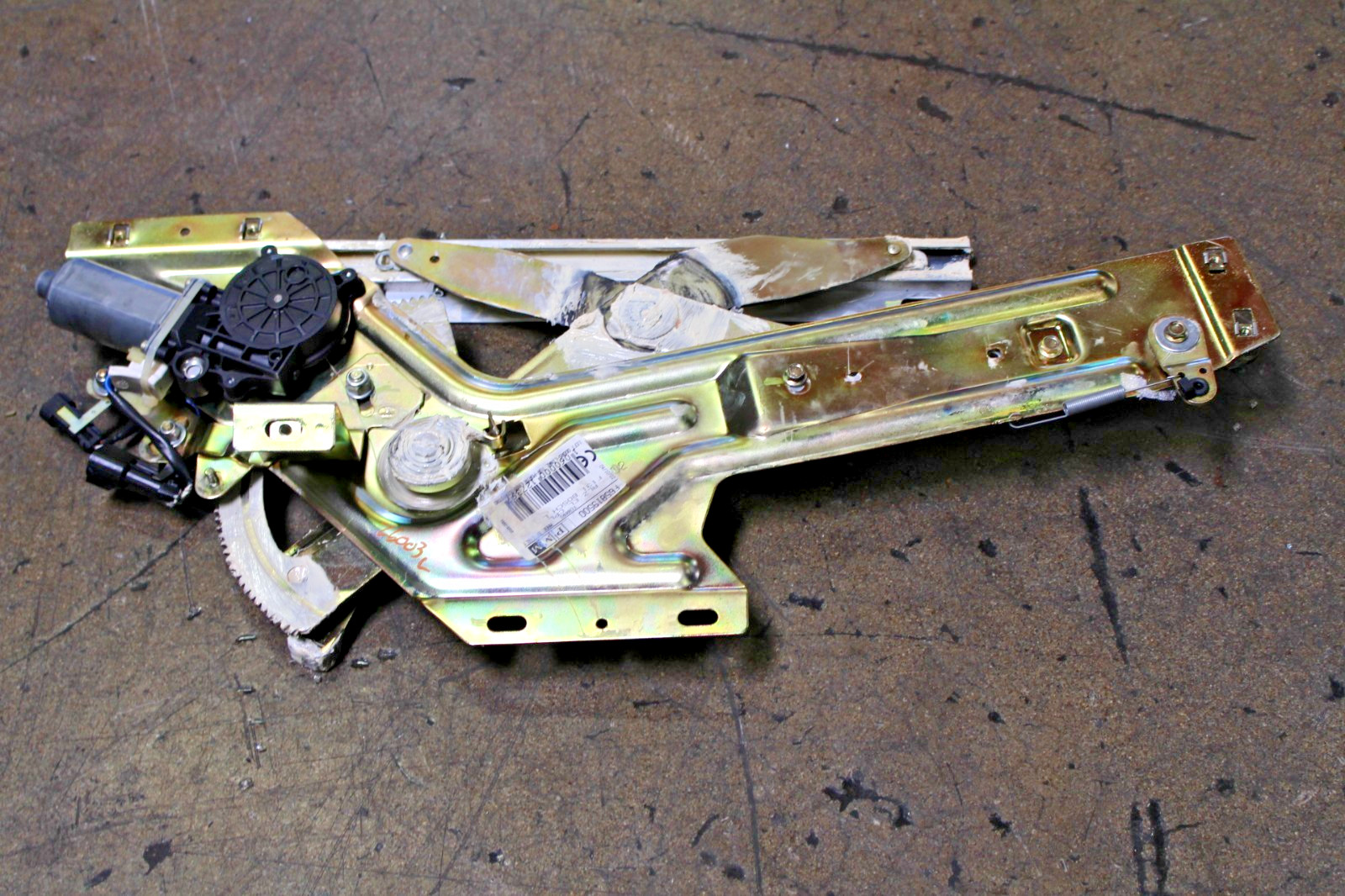 Ferrari 360 FRONT+LEFT Window regulator P/N 65819500