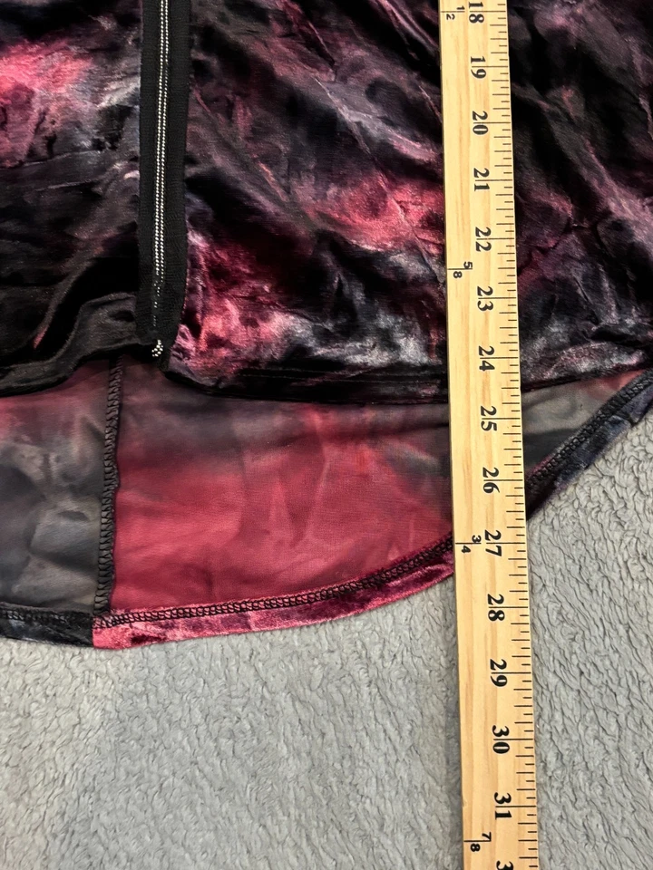 Camiseta sin mangas Rock & Republic aspecto terciopelo aplastado para mujer mediana multicolor adornos plateados Foto 4 de 4