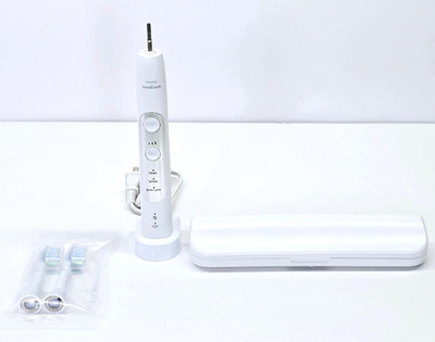 Philips Sonicare 7000 Electric Toothbrush HX751V Charger,Case 2 C3 Heads Silver