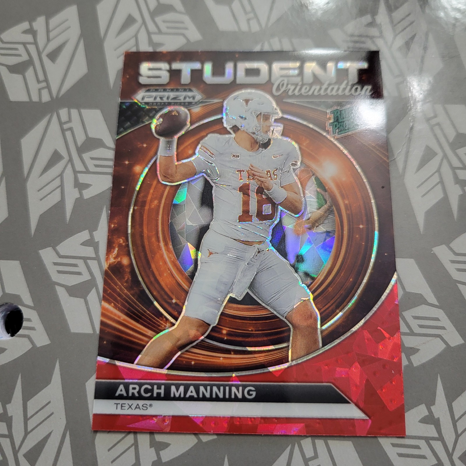 2024 Panini Prizm Draft  Arch Manning Student Orientation Red Cracked Ice SP RC 