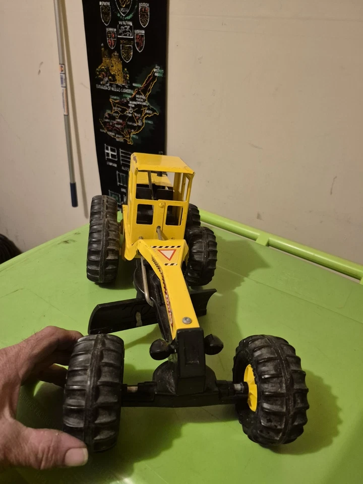 Niveladora de carretera vintage de metal Tonka amarilla Foto 4 de 4