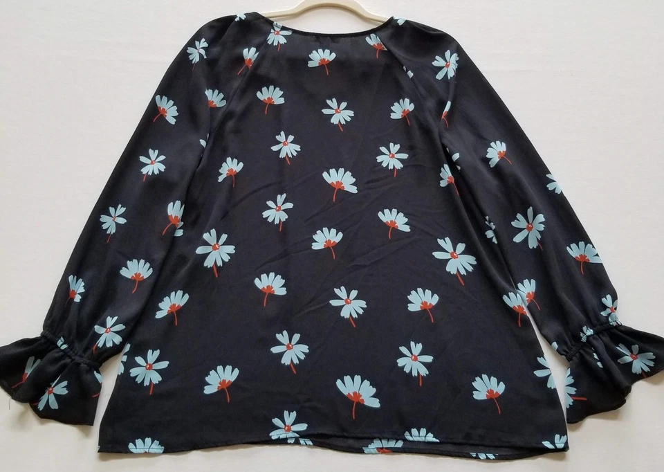 Blusa Bar III Feminina Grande L Floral Manga Longa Decote V Popover Primavera Top - Imagem 3 de 4