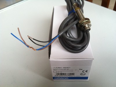 1PC OMRON photoelectric switch E3HT-DS3E1