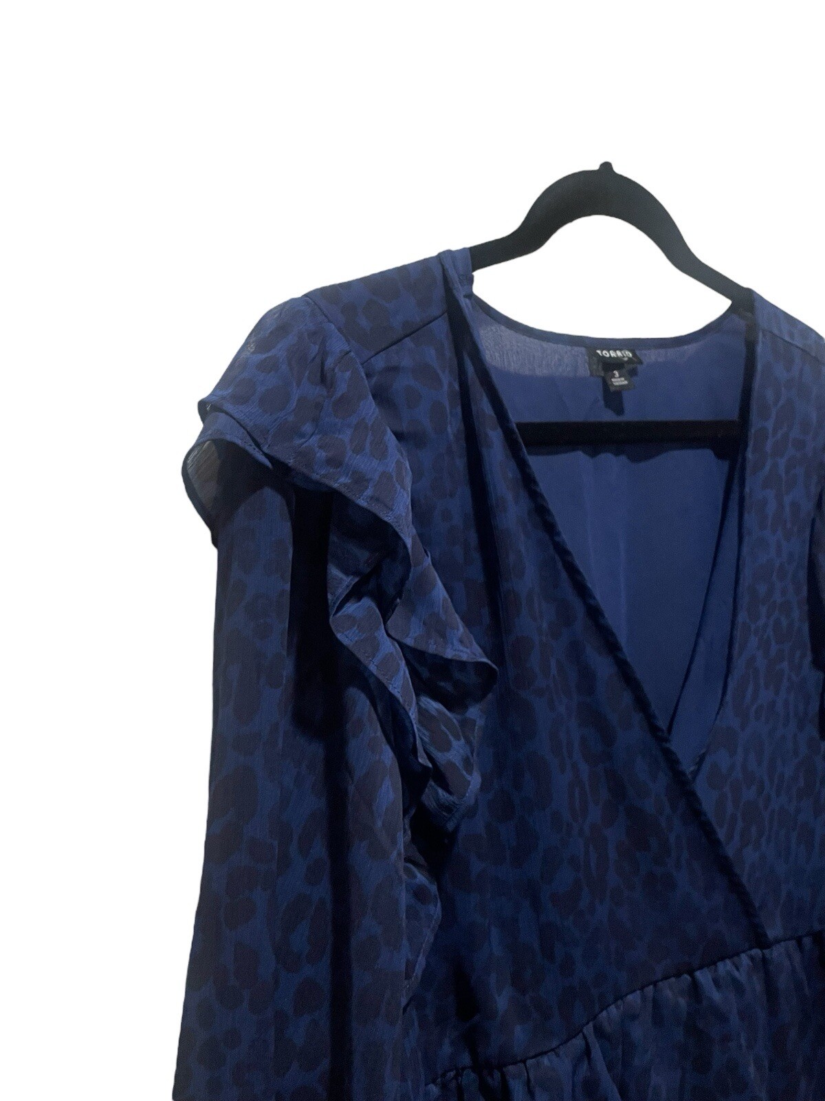 TORRID NAVY LEOPARD CHIFFON RUFFLED SURPLICE BLOU… - image 4