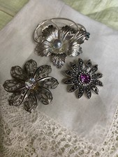 3 Silver Tone Brooch Pins Jewelery BON-37