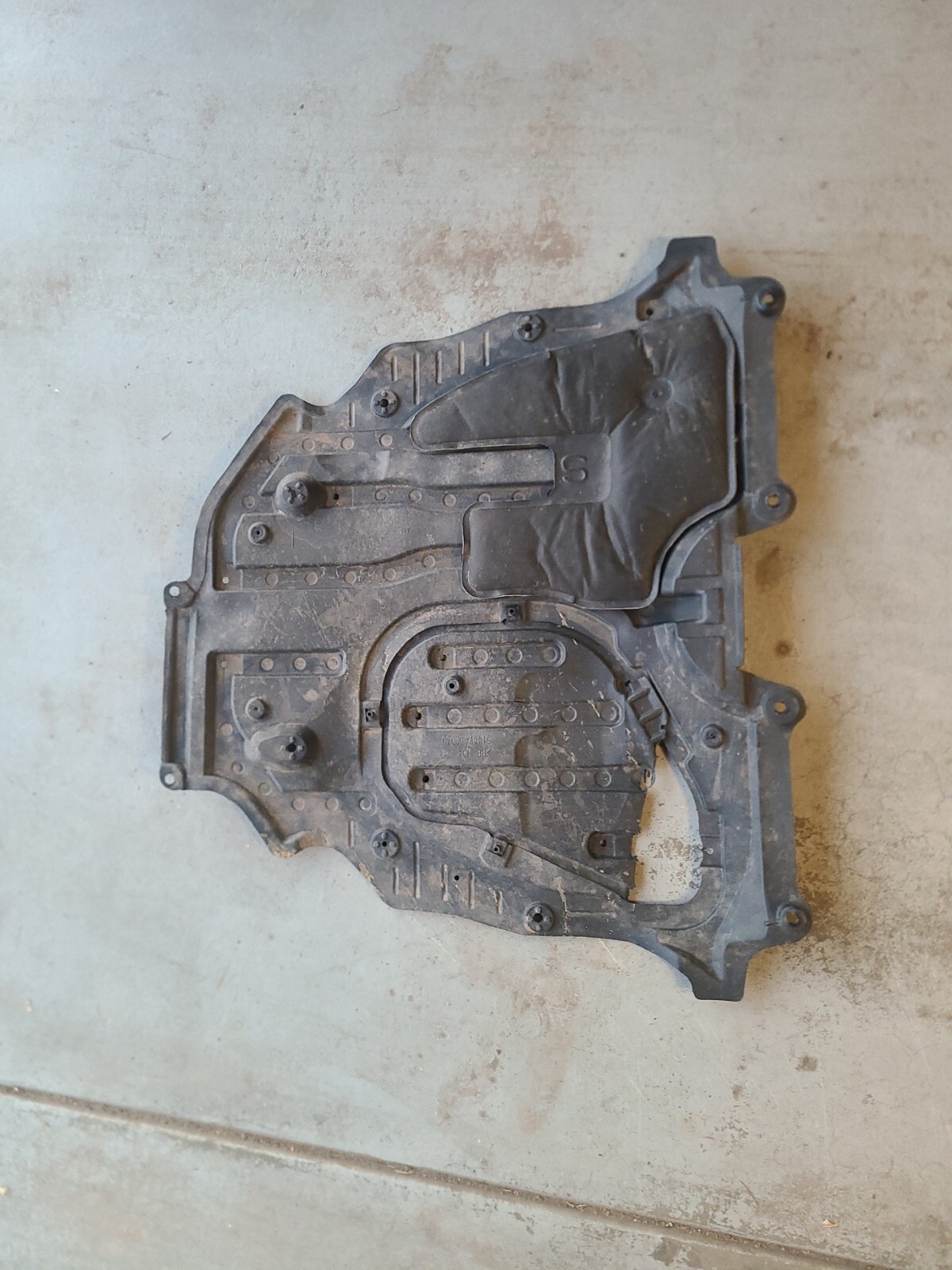 toyota sienna 2021 under engine cover 514470E030 and 5142008030