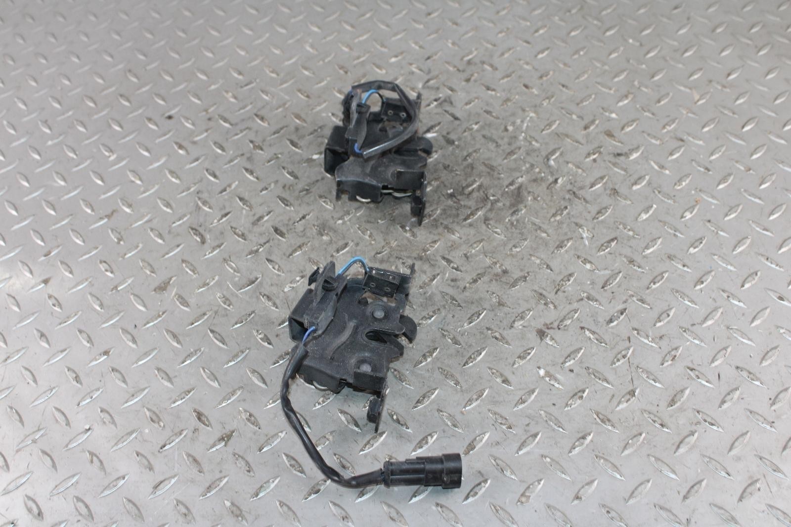 Maserati Ghibli 2014-2021 Front Left, right Hood latches Pair
