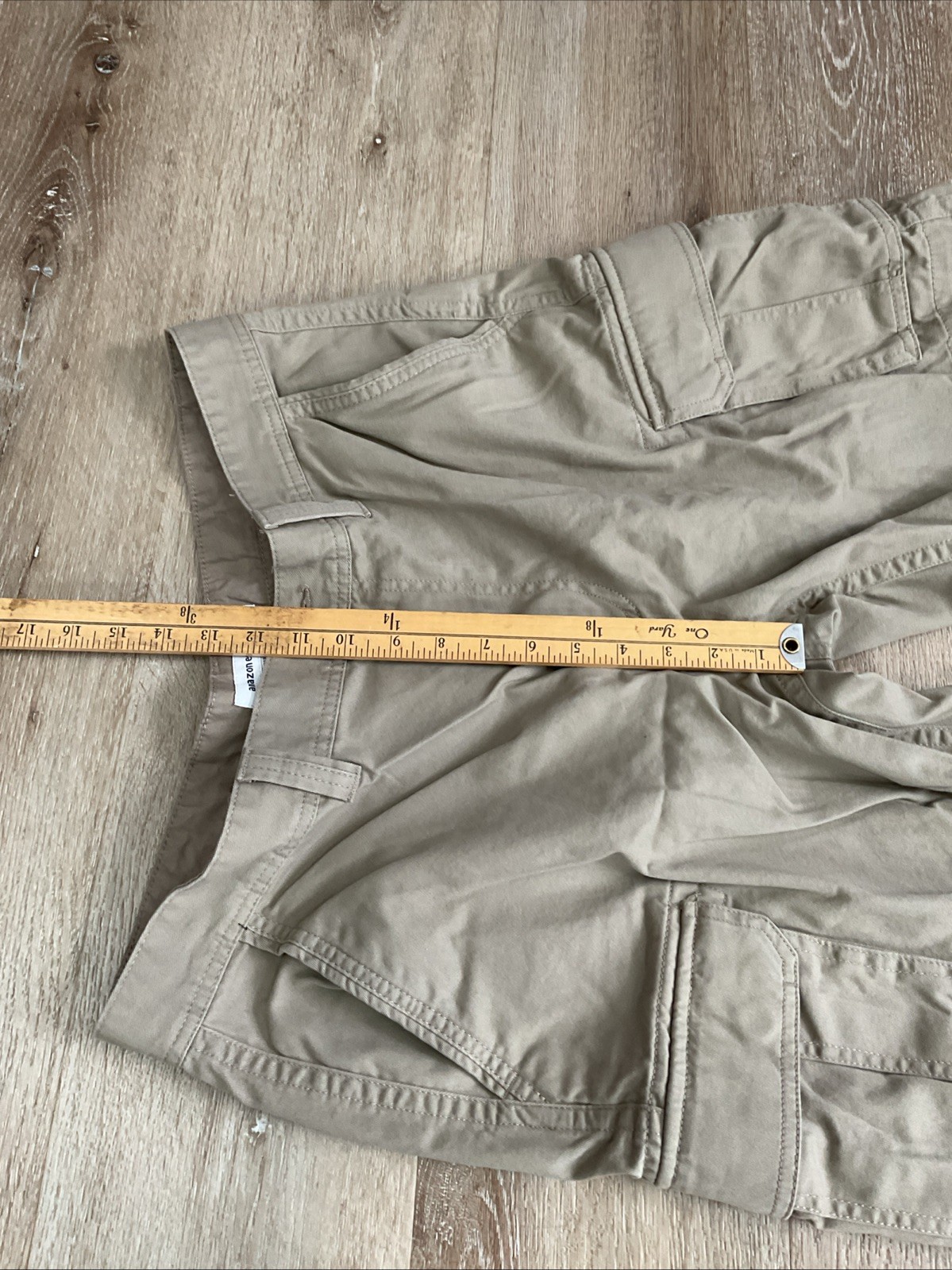 Amazon Essentials - Flat Front Cargo Shorts - Tan… - image 10