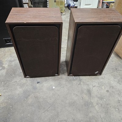 Avid Model 103 Speakers
