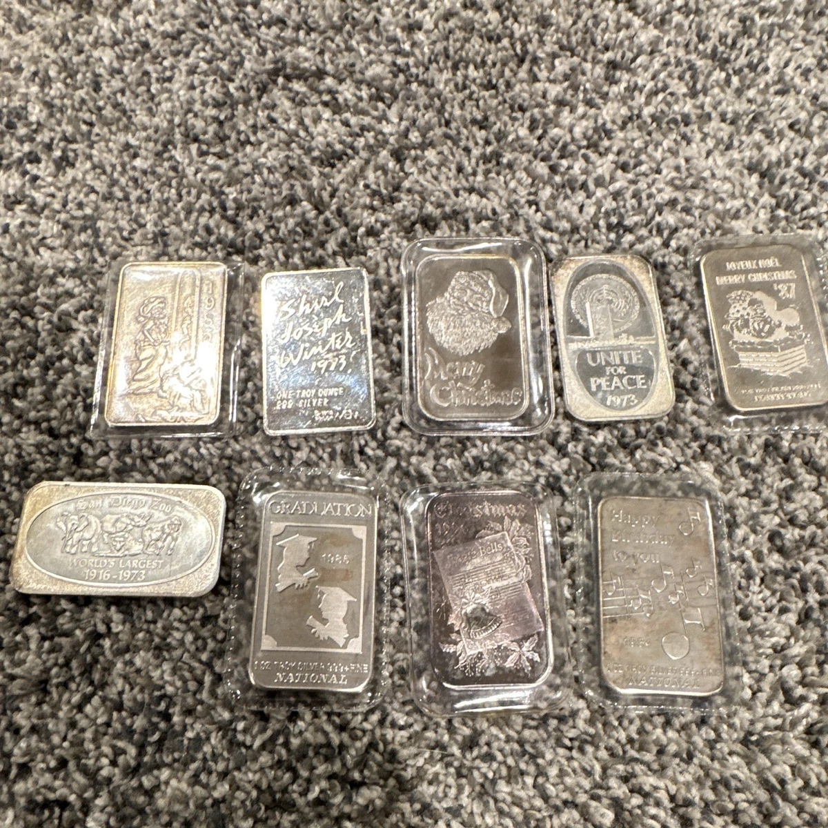 ウィズ・ラブ　１オンス銀バー　米国製　未開封品 25+ Silver Bullion 1 oz Precious Metal Content per Unit 1973 for