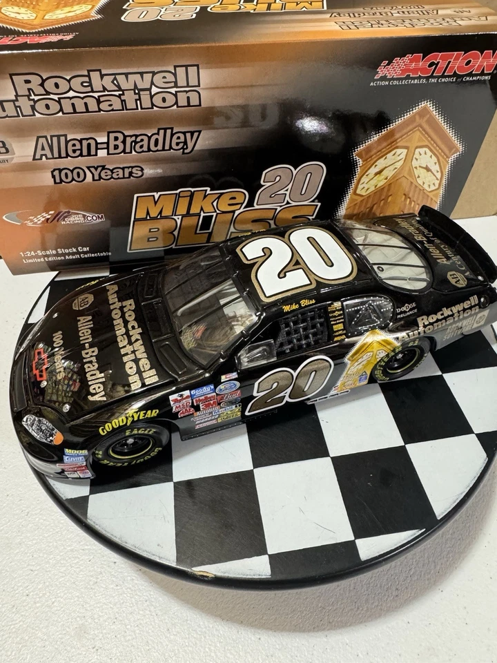 RARO* Mike Bliss #20 Rockwell Automation Bell Tower 1/24 2003 Nascar Diecast Foto 4 de 4