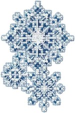 MILL HILL Winter Holiday ORNAMENTS Beaded Cross Stitch Kit SNOWFLAKES MH18-0303