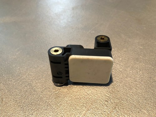 BMW 1-er E82 Airbag Steuergerät 6911003