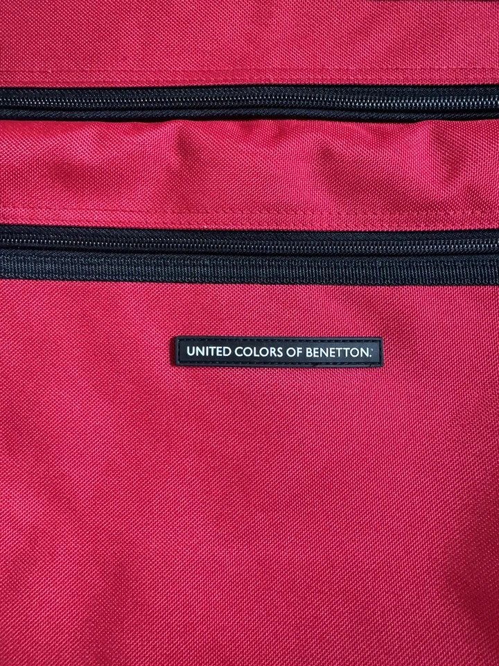 Bolso Bandolera/Laptop Usado United Colors of Benetton Rojo Mediano Foto 2 de 4