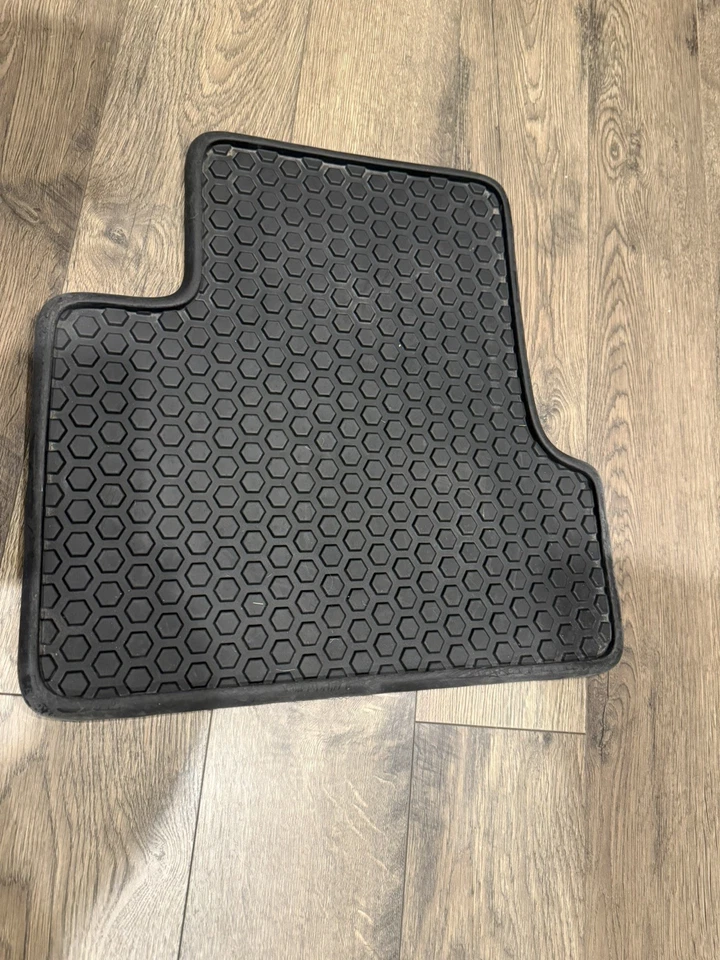 Juego completo alfombrillas de goma delanteras y traseras para todo tipo de clima Jeep Cherokee 2013-2015 OEM Foto 3 de 4