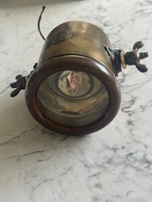 Feu arrière vintage Cav pour Rolls Royce ou Bentley laiton bon état vintage. 