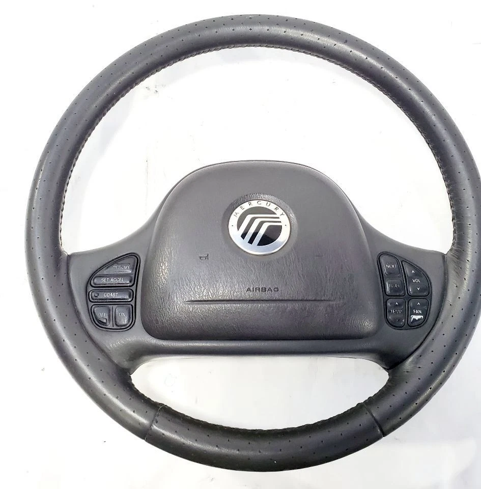 Mercury Marauder 2003 OEM volante completo desgaste menor en botones Foto 2 de 4