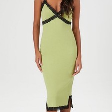 Forever 21 Women's Ribbed Lace-Trim V-Neck Midi Dress Green/Black Size XL