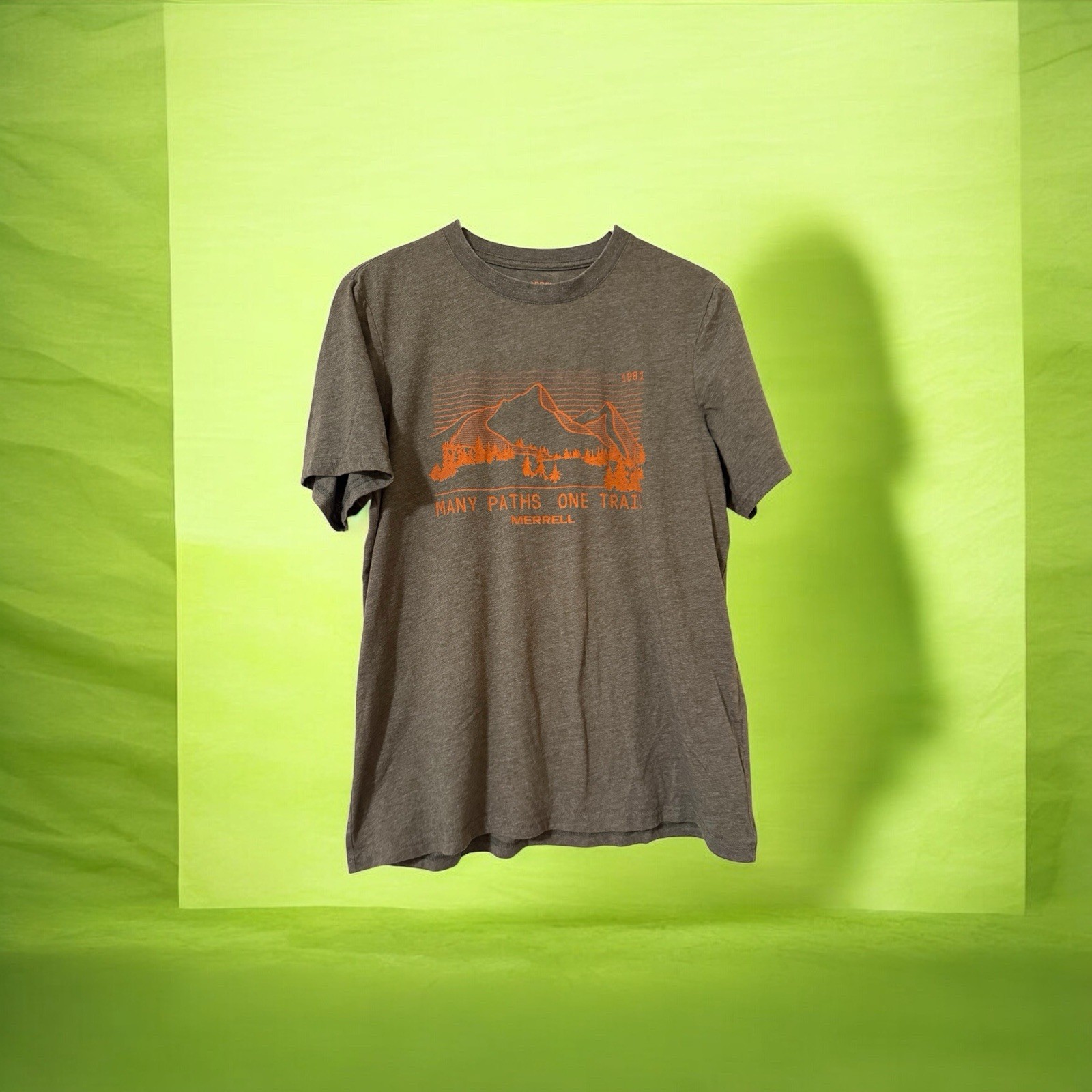 Merrell Graphic T-shirt with A Mountain Design Size Medium