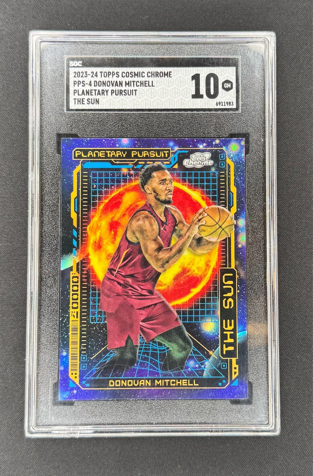 2023 Topps Cosmic Chrome Donovan Mitchell #PPS4 Planetary Pursuit The Sun SGC 10