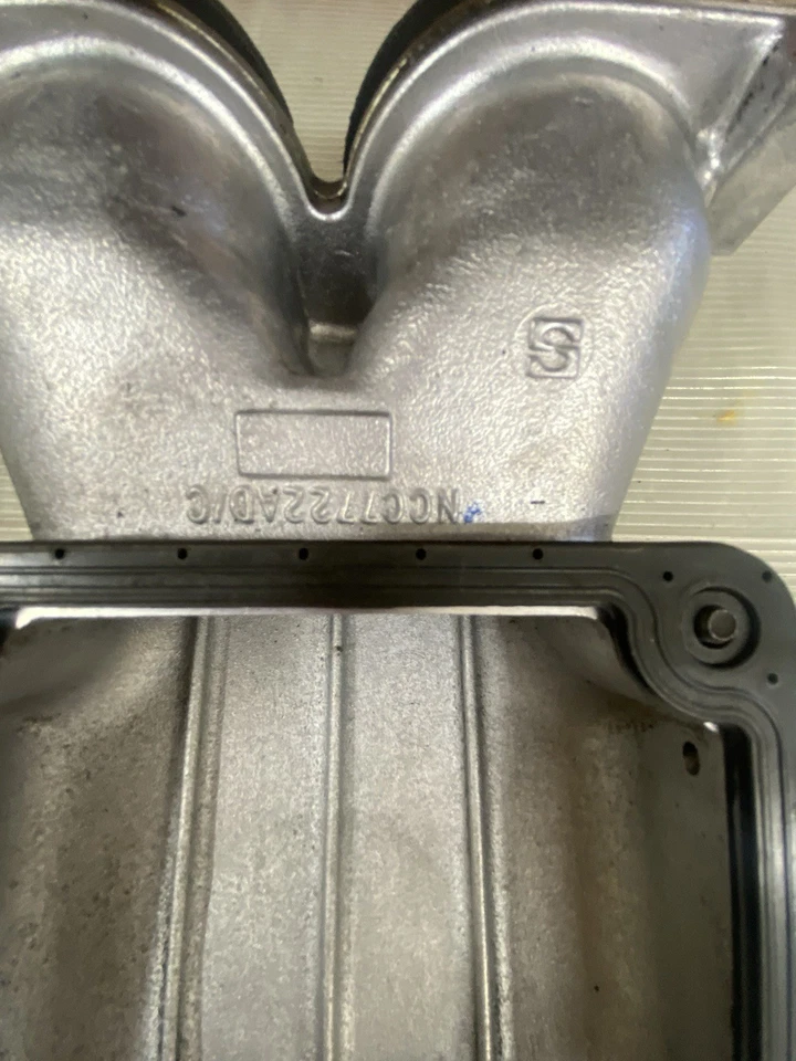 Fabricante de equipos originales Jaguar XKR XJR 1998-2003 4,0 L SC colector de salida superior NCC7722AD Foto 2 de 4