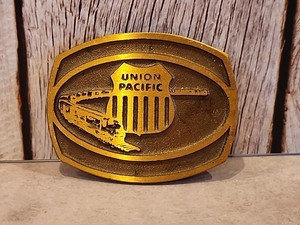 Nice~Vintage 1970s~UNION PACIFIC~Shield & Locomotive~Brass Belt Buckle