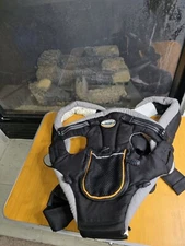 Kolcraft Jeep 2-In-1 Baby Carrier The Freedom to Explore Pre-owned