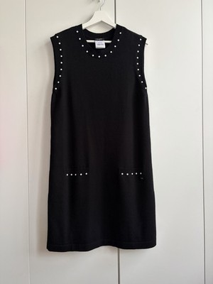 CHANEL BOUTIQUE Strickkleid Schwarz mit Perlen Details Größe 42 Kashmir