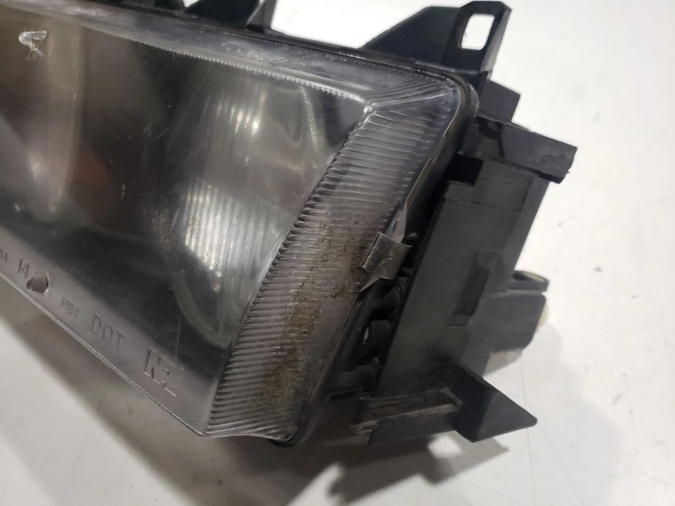 Lámpara de luz del lado izquierdo del conductor - BMW 328I E36 1999 Conv - 92-95 OEM 93732500 Foto 2 de 4