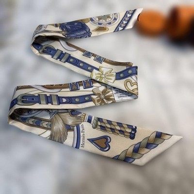 Hermes Twilly Arne de Cour Daisuke Nomura unused creme blue hearts accessory