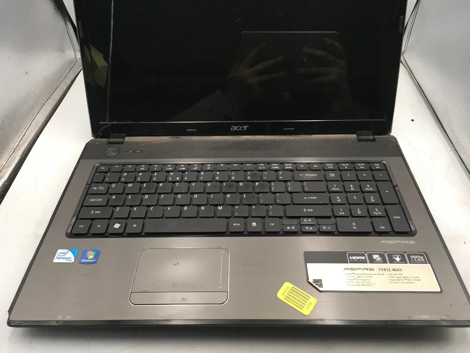 ACER ASPIRE 7741Z 4643 - FOR PARTS/NO POWER - INTEL PENTIUM P6100 - 2GB RRAM -BB - Image 3 of 4