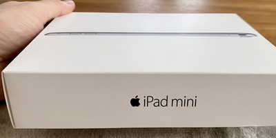 Apple iPad Mini 4, 128GB, WiFi + Cellular, 7.9in - Silver