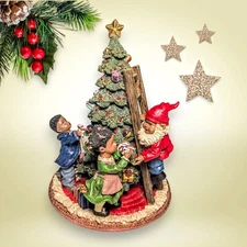 HOME INTERIORS & GIFTS Children Decorating The Tree with Santa RESIN Decor 55055