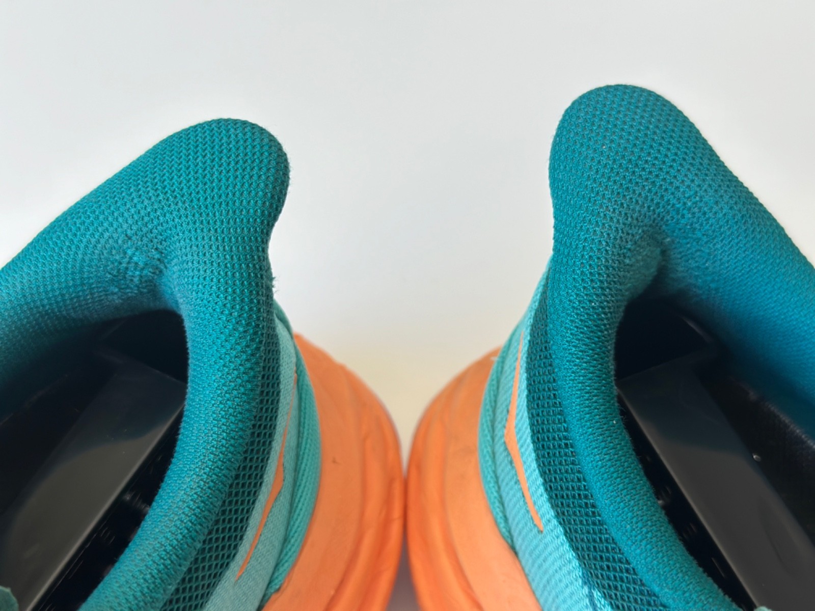 HOKA Speedgoat 5 Women's Size 8B Trail Running Shoes DLCR Teal FREE SHIPPING! thumbnail 15