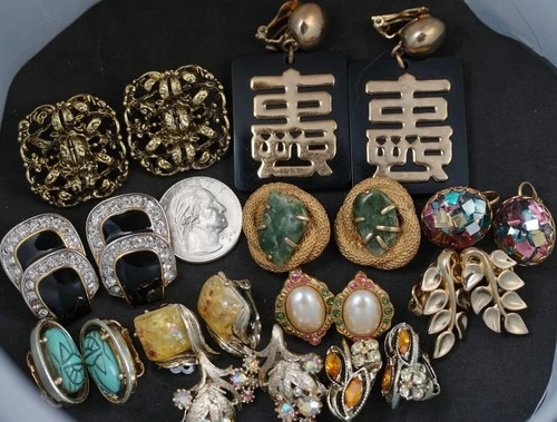 Vintage Lot 11 Pairs Clip Earrings Signed  Variety of  Gold Tones & Styles (F)
