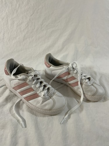 ladies trainers very