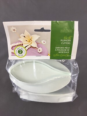 Fox Run Set of 2 Large Lily Plunger Fondant Cake Decoration Cutters - NEW