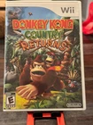 Donkey Kong Country Returns Nintendo Wii 2010 with Manual